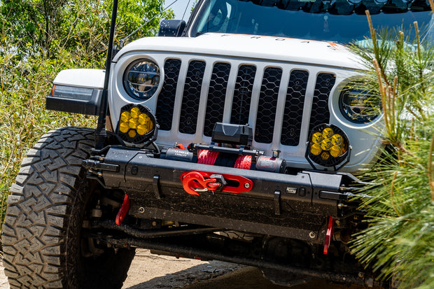 RUGCEL 12V 13500LB WINCH Red Synthetic Rope