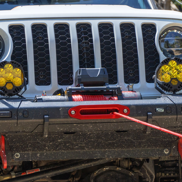 RUGCEL 12V 13500LB WINCH Red Synthetic Rope